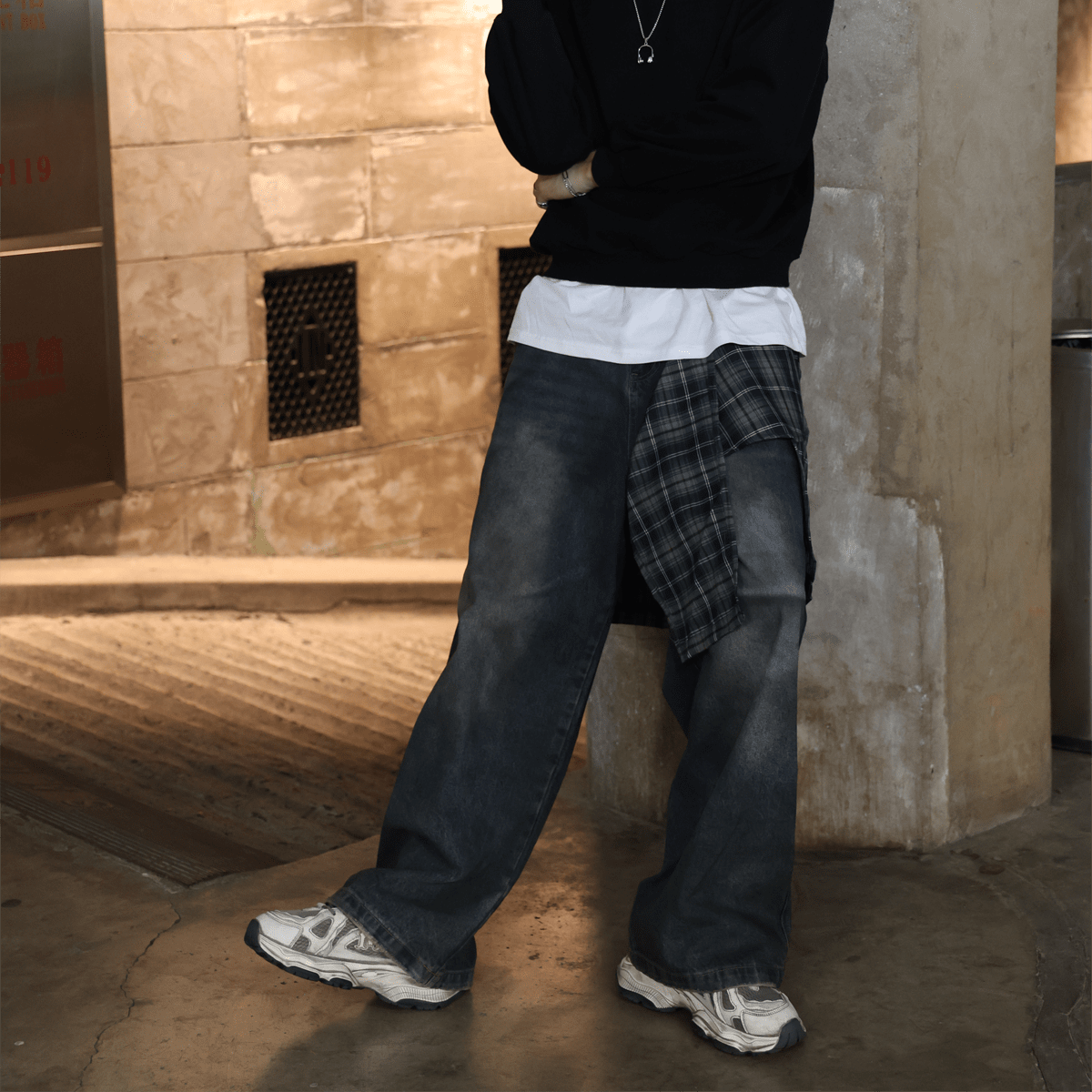 Classical Loose Fit Jeans